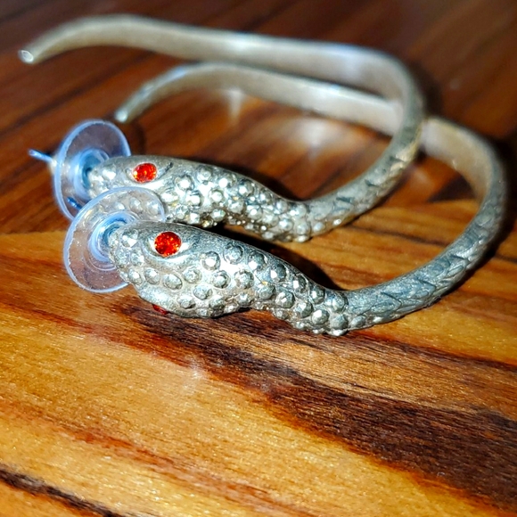 3 pc Gold serpent set 🐍 - Picture 2 of 7